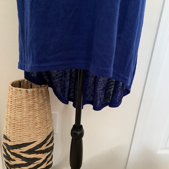 Cold shoulder High Low design Top - Picture 5 of 5